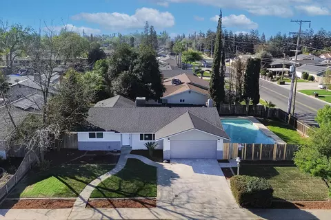 View/Area - 123 E Berkeley Ave, Tulare, CA 93274 photo 1 of 3