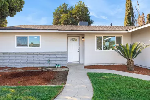 Exterior - 123 E Berkeley Ave, Tulare, CA 93274 photo 3 of 7