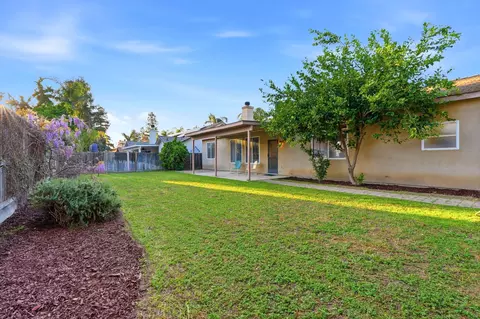 Exterior - 3917 E Stapp Ct, Visalia, CA 93292 photo 7 of 9