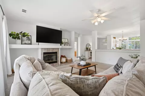 Living - 3917 E Stapp Ct, Visalia, CA 93292 photo 3 of 3