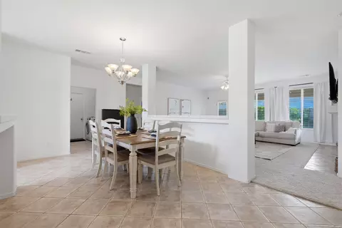 Dining - 3917 E Stapp Ct, Visalia, CA 93292 photo 1 of 5