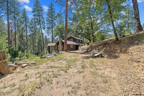 Exterior - 48675 Todd Eymann Rd, Miramonte, CA 93641 photo 2 of 44