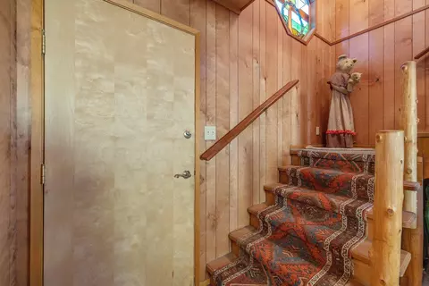 Entry Way - 48675 Todd Eymann Rd, Miramonte, CA 93641 photo 2 of 2