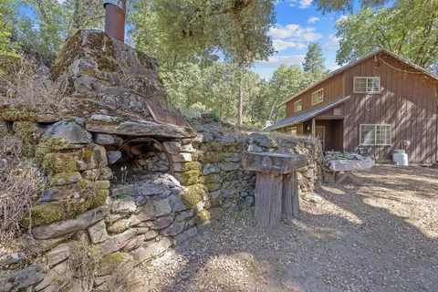 Exterior - 48675 Todd Eymann Rd, Miramonte, CA 93641 photo 22 of 44