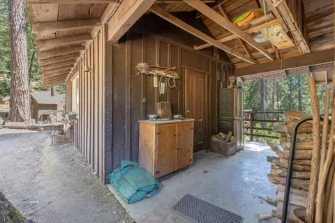 Exterior - 48675 Todd Eymann Rd, Miramonte, CA 93641 photo 5 of 44