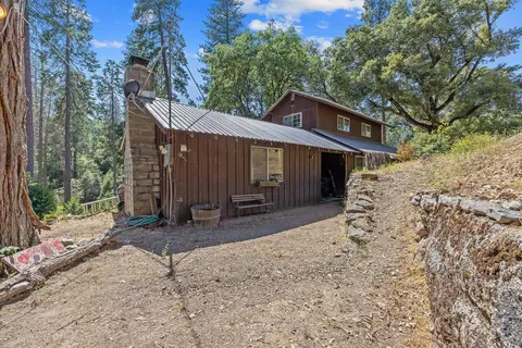 Exterior - 48675 Todd Eymann Rd, Miramonte, CA 93641 photo 3 of 44