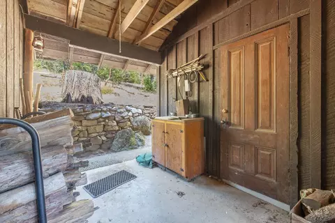 Exterior - 48675 Todd Eymann Rd, Miramonte, CA 93641 photo 6 of 44