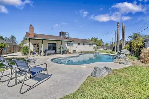 Exterior - 107 Ruth St, Exeter, CA 93221 photo 7 of 14