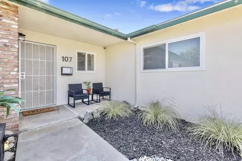 Exterior - 107 Ruth St, Exeter, CA 93221 photo 2 of 14