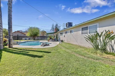Exterior - 107 Ruth St, Exeter, CA 93221 photo 13 of 14