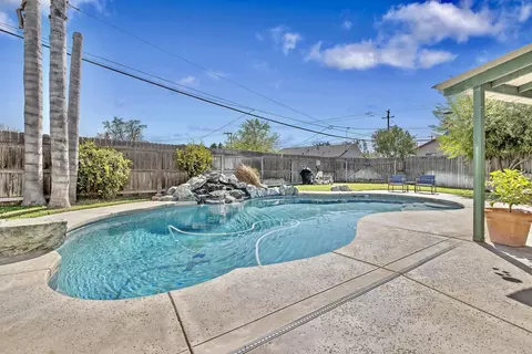 Exterior - 107 Ruth St, Exeter, CA 93221 photo 9 of 14