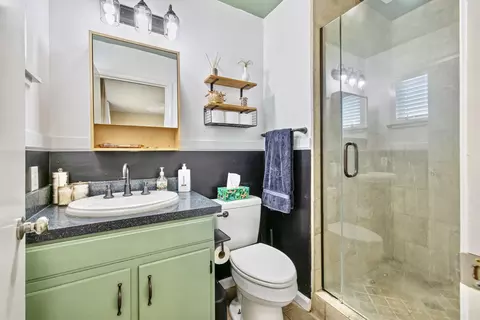 Bath - 107 Ruth St, Exeter, CA 93221 photo 1 of 2