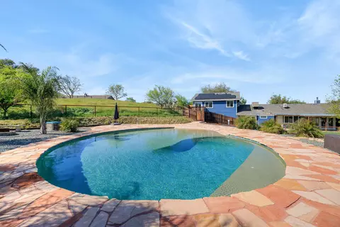 Exterior - 31393 Dahlem Dr, Exeter, CA 93221 photo 11 of 23