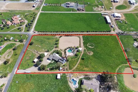 View/Area - 31393 Dahlem Dr, Exeter, CA 93221 photo 3 of 9