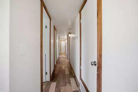 Entry Way - 31393 Dahlem Dr, Exeter, CA 93221 photo 4 of 5