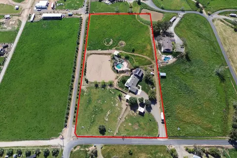 View/Area - 31393 Dahlem Dr, Exeter, CA 93221 photo 1 of 9