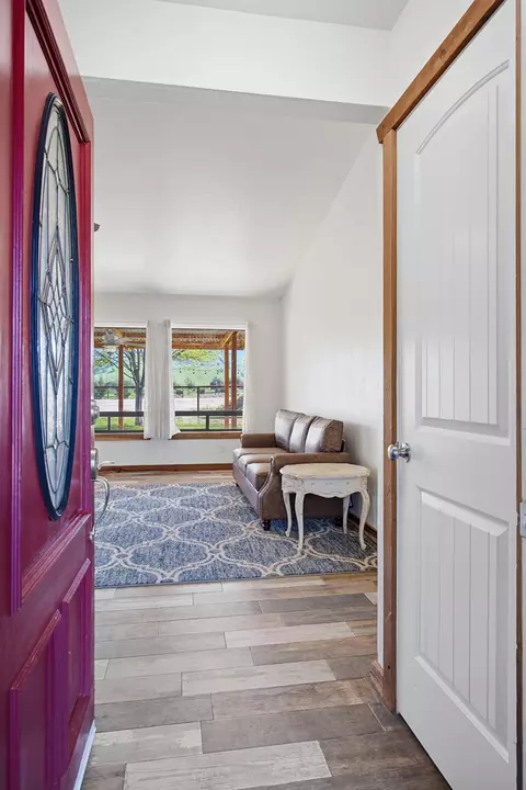Entry Way - 31393 Dahlem Dr, Exeter, CA 93221 photo 2 of 5