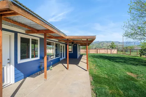 Exterior - 31393 Dahlem Dr, Exeter, CA 93221 photo 5 of 23