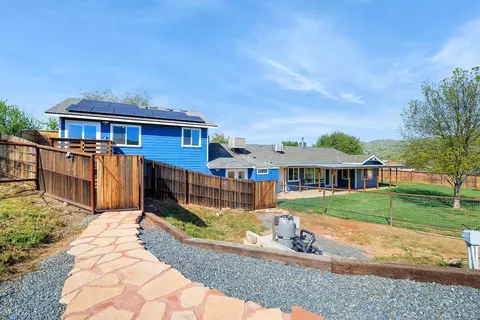 Exterior - 31393 Dahlem Dr, Exeter, CA 93221 photo 10 of 23