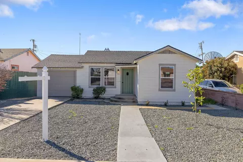 316 E Mariposa St, Avenal, CA 93204