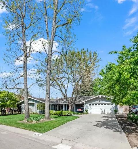 14912 Lipson Ave, Visalia, CA 93292