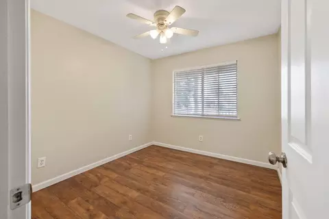 4231 E Paradise Ave, Visalia, CA 93292 photo 15