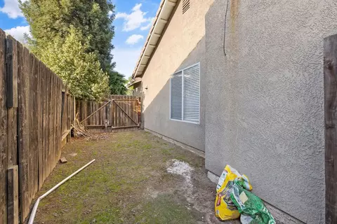 4231 E Paradise Ave, Visalia, CA 93292 photo 21