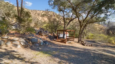 Exterior - 43157 Redstone Ln, Three Rivers, CA 93271 photo 15 of 17