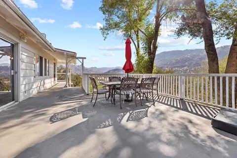 Exterior - 43157 Redstone Ln, Three Rivers, CA 93271 photo 3 of 17