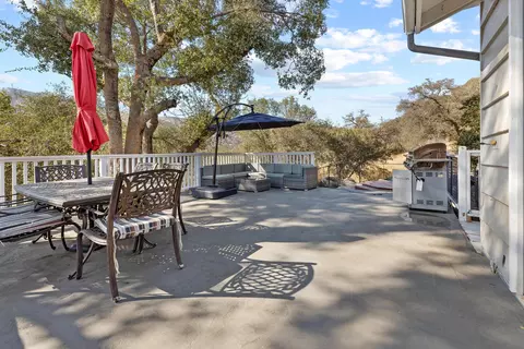 Exterior - 43157 Redstone Ln, Three Rivers, CA 93271 photo 1 of 17