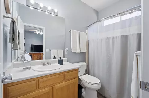Bath - 4111 W Redding Ave, Visalia, CA 93277 photo 3 of 7