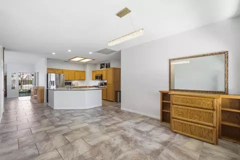 Entry Way - 4111 W Redding Ave, Visalia, CA 93277 photo 3 of 5