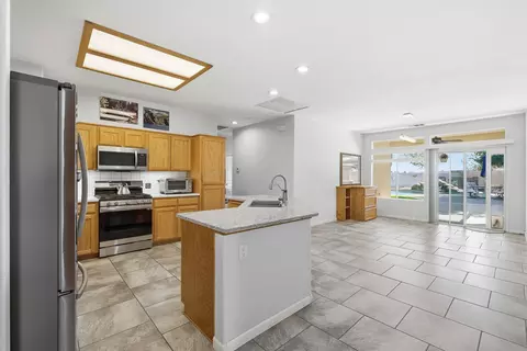 Kitchen - 4111 W Redding Ave, Visalia, CA 93277 photo 8 of 8