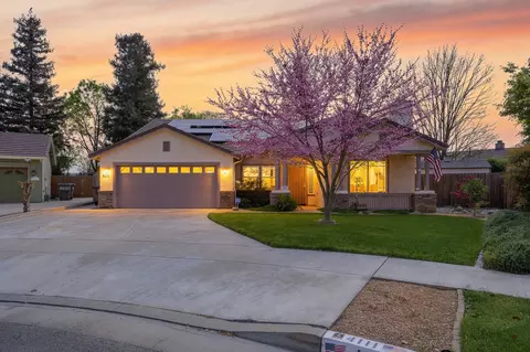 4111 W Redding Ave, Visalia, CA 93277