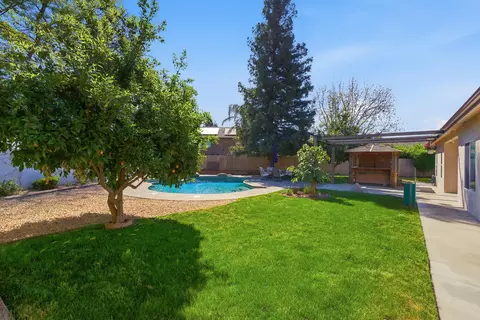Exterior - 4111 W Redding Ave, Visalia, CA 93277 photo 6 of 21