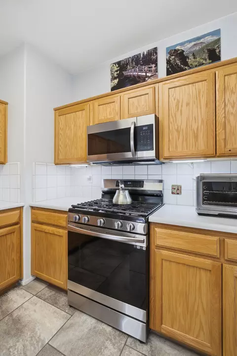 Kitchen - 4111 W Redding Ave, Visalia, CA 93277 photo 3 of 8