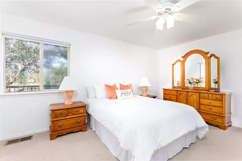 Bedroom - 46798 Sequoia Ct, Three Rivers, CA 93271 photo 1 of 5