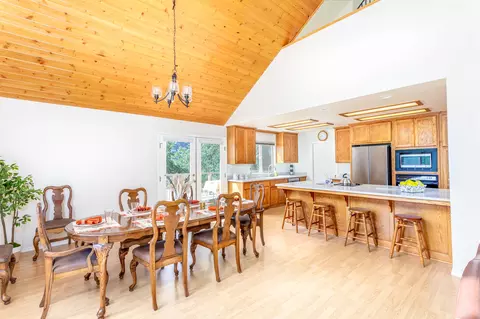 Dining - 46798 Sequoia Ct, Three Rivers, CA 93271 photo 3 of 3
