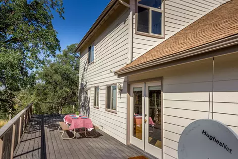 Exterior - 46798 Sequoia Ct, Three Rivers, CA 93271 photo 9 of 19