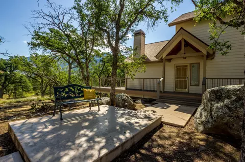 Exterior - 46798 Sequoia Ct, Three Rivers, CA 93271 photo 16 of 19