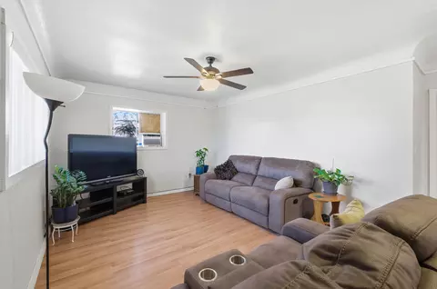 Living - 2120 S Kaweah Ave, Exeter, CA 93221 photo 1 of 2