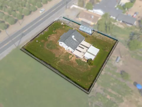 View/Area - 2120 S Kaweah Ave, Exeter, CA 93221 photo 5 of 7