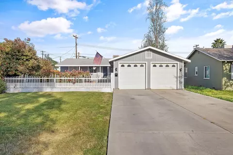 1206 S Church St, Visalia, CA 93277