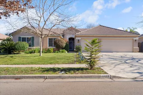3624 N Jackie St, Visalia, CA 93291