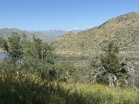 Sierra Drive, Three Rivers, CA 93271 photo 2
