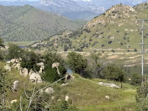 Sierra Drive, Three Rivers, CA 93271