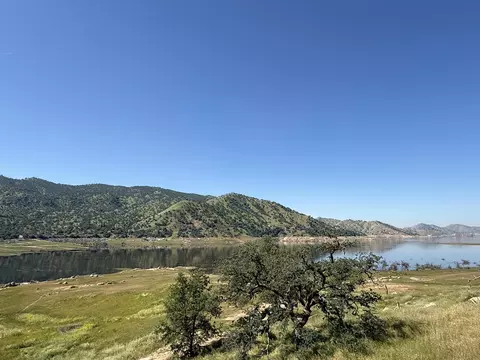 Sierra Drive, Three Rivers, CA 93271