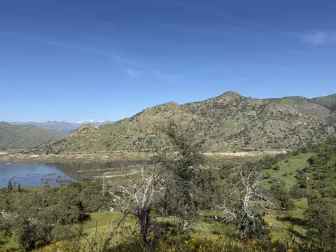 Sierra Drive, Three Rivers, CA 93271
