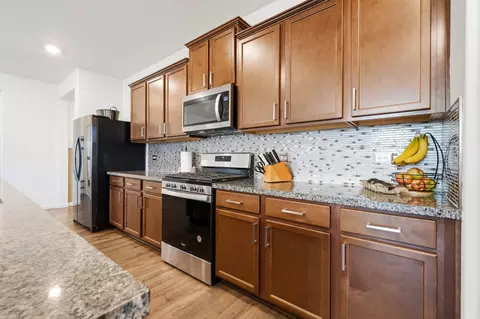 Kitchen - 3650 E Cherry Ave, Visalia, CA 93292 photo 3 of 5