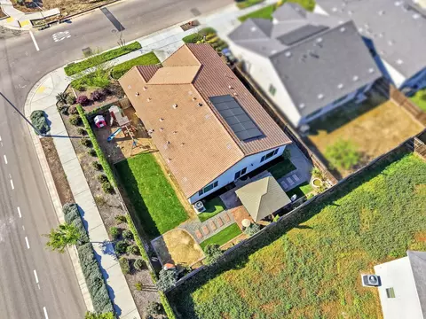 View/Area - 3650 E Cherry Ave, Visalia, CA 93292 photo 2 of 6